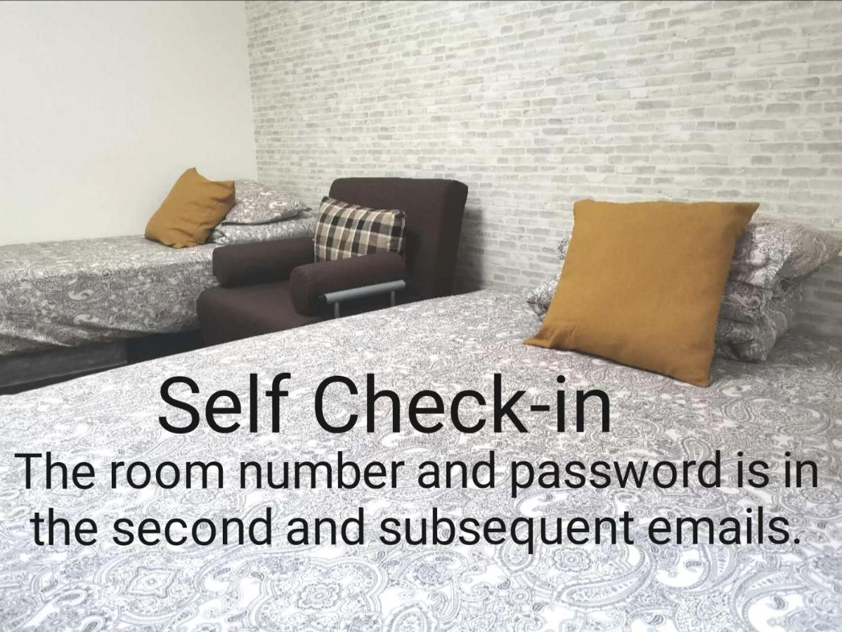 Lx -- Self Check-In -- Room Number & Password Is In The Following Email Tokyo Luaran gambar